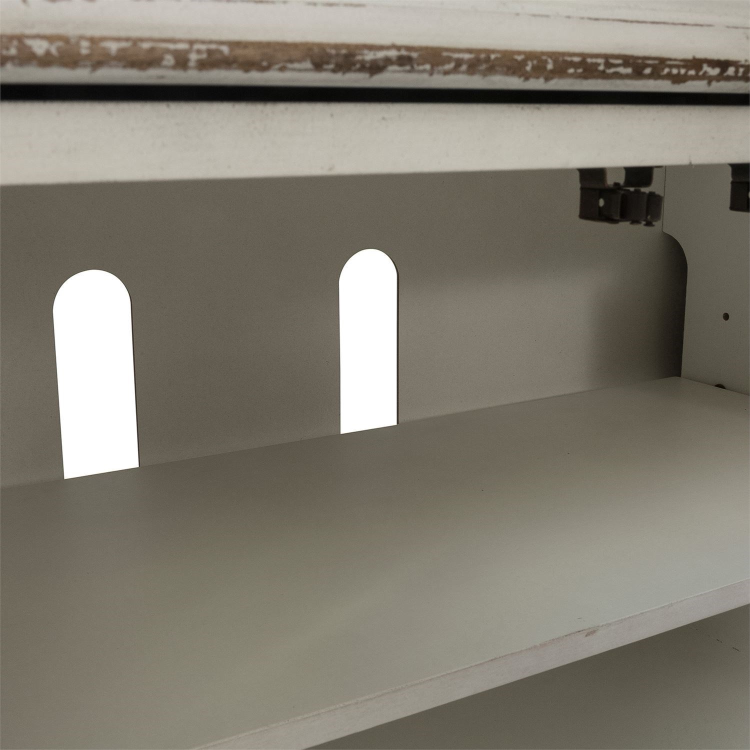 Liberty Furniture Magnolia Manor Entertainment TV Stand